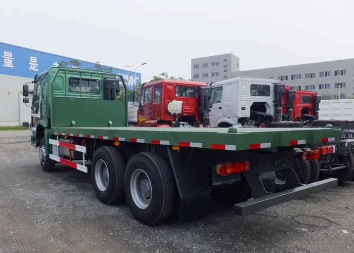 Pritschenwagen mit Howo Heavy Duty Truck Chassis und Drehverschlüssen für Frachten und 20-Fuß-Container